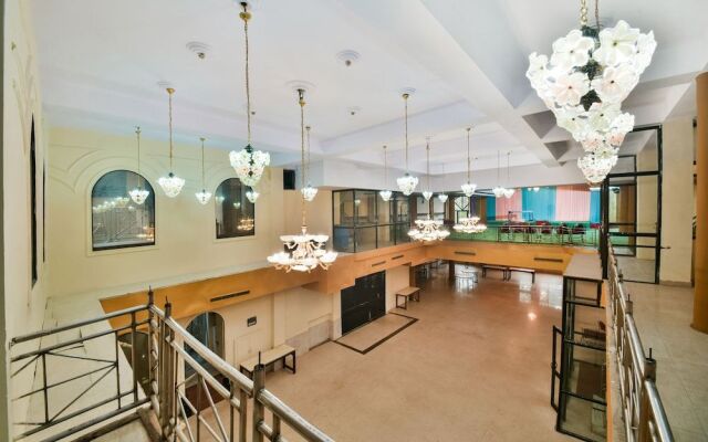 OYO 46081 Hotel Parinay Inn