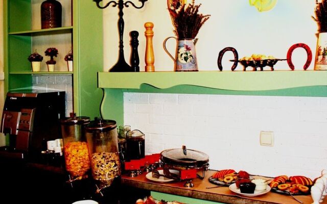 Seasons SPA Boutique Hotel