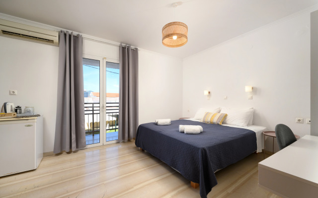Aquarius Beach Eco-Hotel