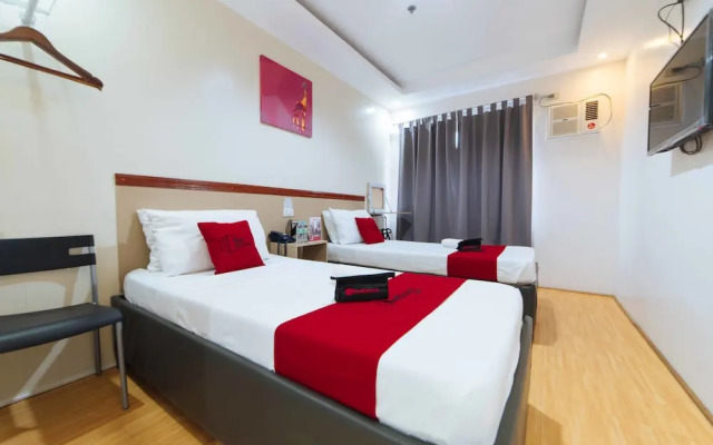 RedDoorz Plus Near SM Lanang Davao