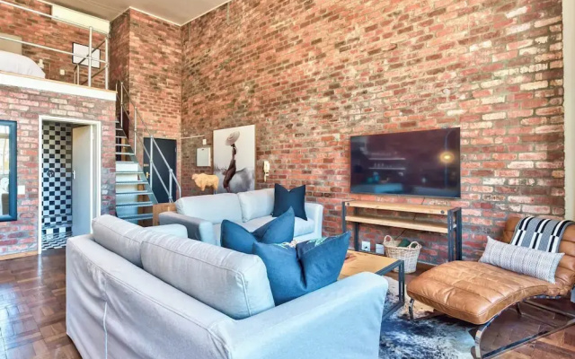West Side Studios Mountain View Loft