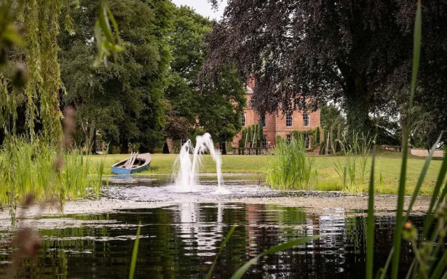 Host Stay Hillhampton House