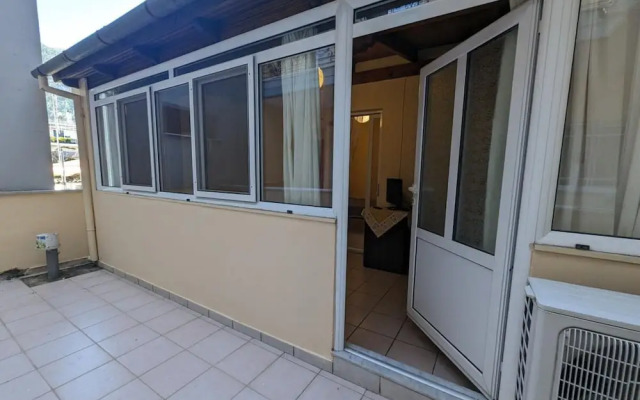 Central Apartment in Agios Konstantinos