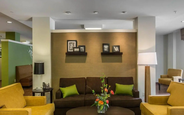 Sleep Inn & Suites