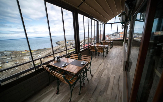 Funda Hotel