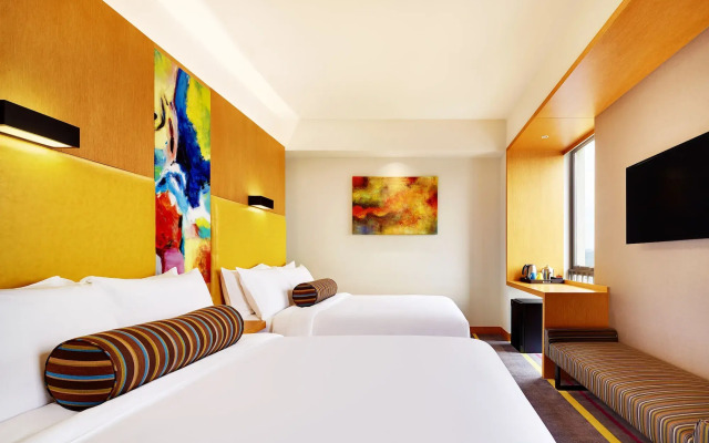 Aloft Dongguan Dynamic Town