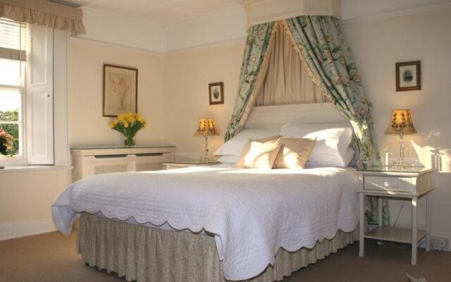 Bed & Breakfast at Ocklynge Manor