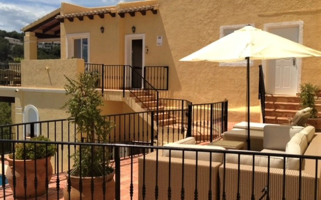 Sea-view holiday home in Altea Hills with private pool