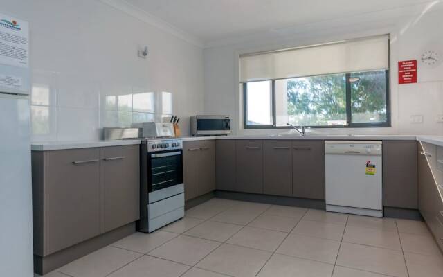 Beach House, Pacific Road, 1/20