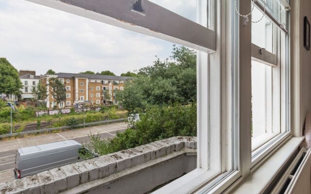 2 Bedroom Apartment in Kensington