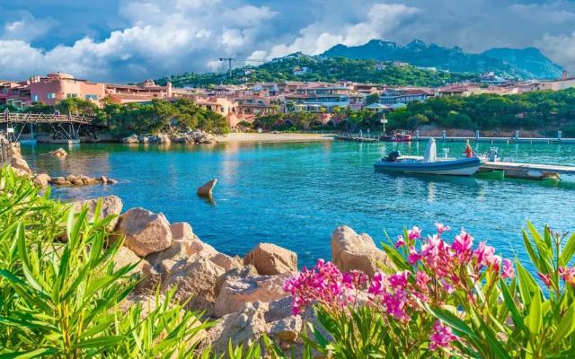 Glori House 50m From Marina di Olbia