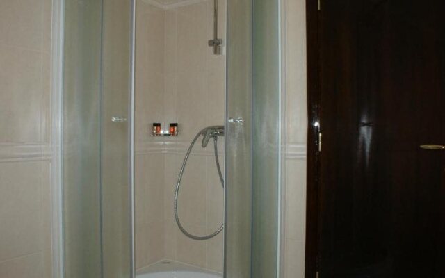 Guest Accommodation Atrium Gulin