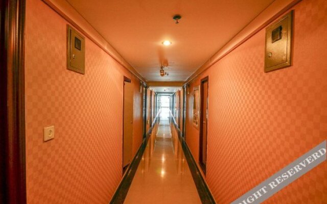 Xinya Family Hotel