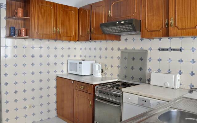 Comfortable Semi-detached in Vilamoura, 5 min From the Centre