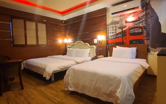 Hotel White Castle