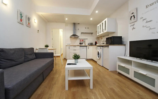 Del Parque Flats - Tribuna