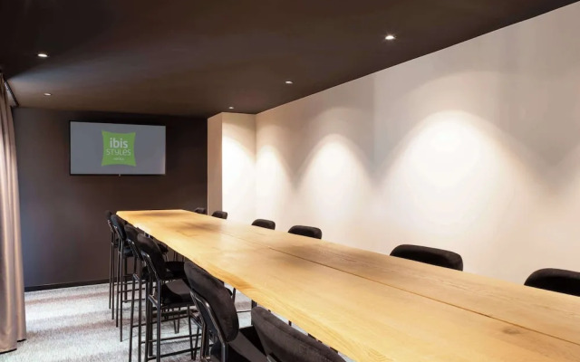 Ibis Styles Miramas - Provence