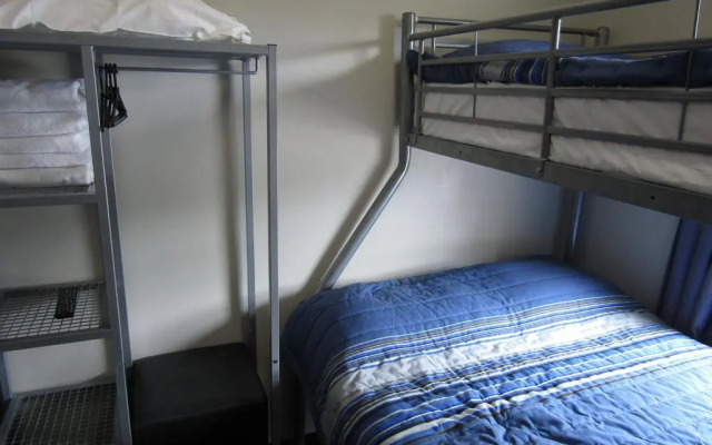 Big Backpackers Hostel