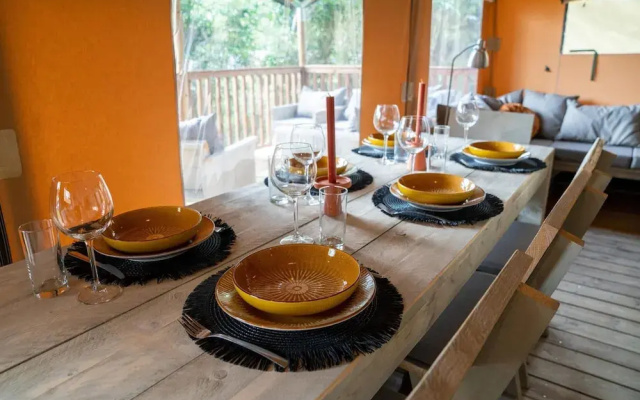 Glamping Tent by Lake De Rhederlaag