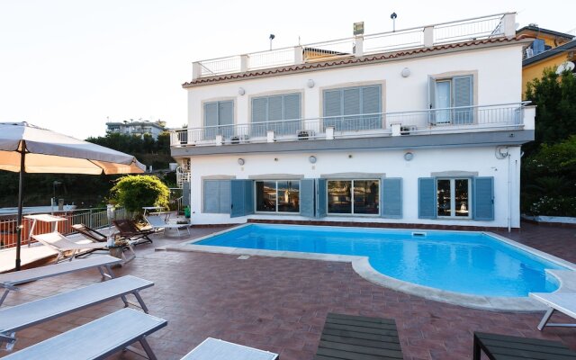 Villa Emilia in Pozzuoli