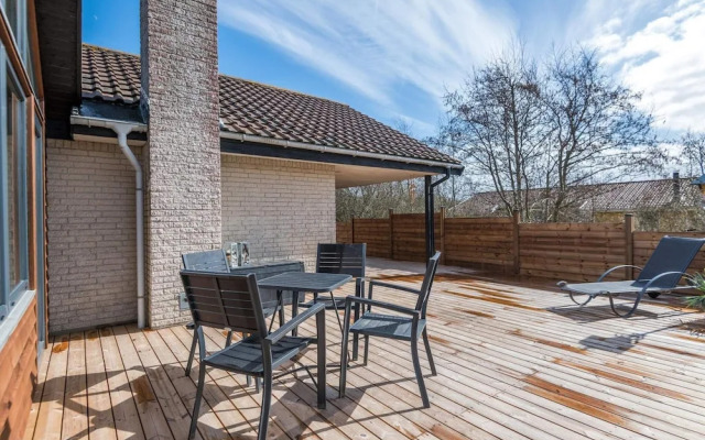 8 Person Holiday Home in Fanø
