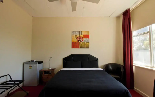 Mirambeena Motel