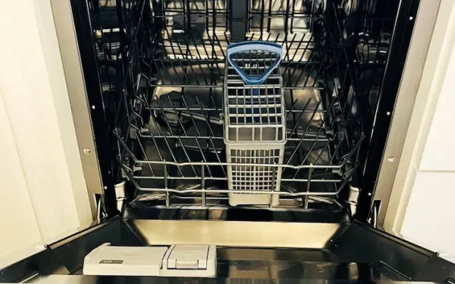 Luxury Entire Holiday Apartment - Self Checkin & Checkout