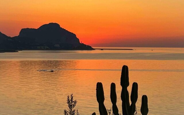 Beautiful Studio With sea View Cefalu, Sicily