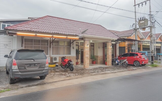 RedDoorz @ Rajawali KM 5