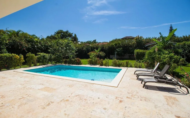 Sunny Days and Tropical Nights Await you