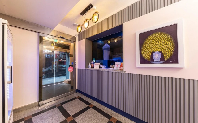 Hotel 7