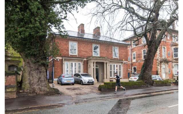 Sublime Stays Pet-friendly Apartment in Derby