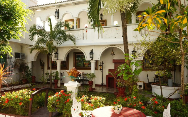 White Castle Resort & Hotel