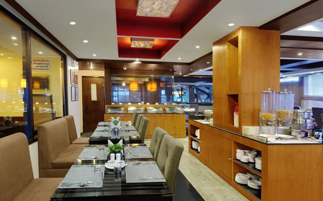 Quality Inn River Country Resort