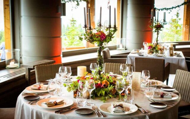 LeCrans Hotel & Spa