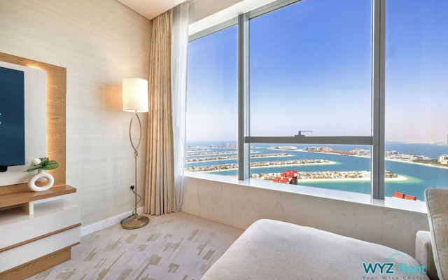 Luxurious St Regis 1 Bed Palm View