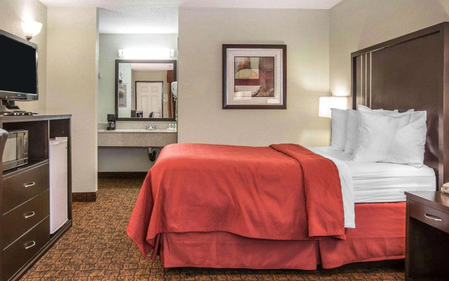 Quality Inn & Suites Woodland - Sacramento Airport