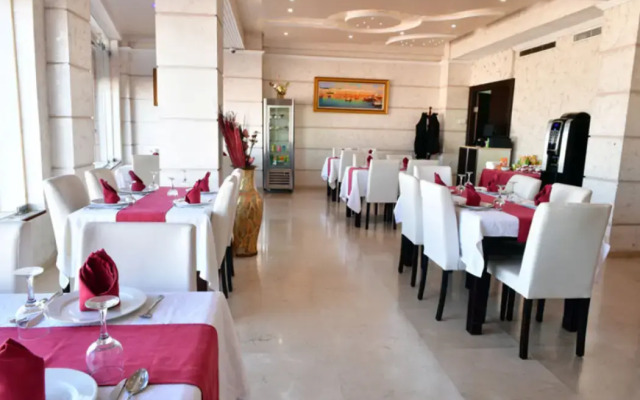 Hotel Ikram El Dhayf