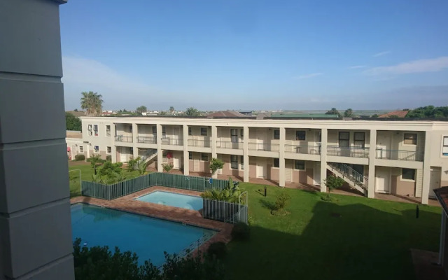 Nottingham Square by CTHA