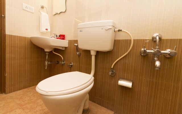 OYO 1848 Hotel Anugriha Rooms