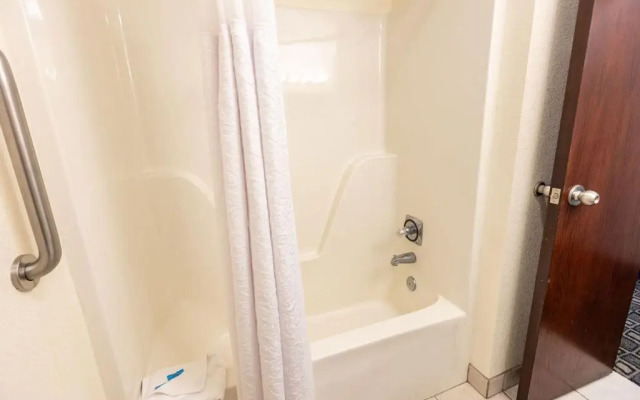 Savannah House Hotel