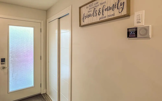 Skyline 102 Mountain View Townhouse-AC-Heated Pool; Hot tub