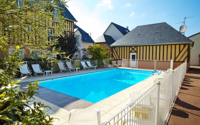 La Closerie Cabourg Côté Port