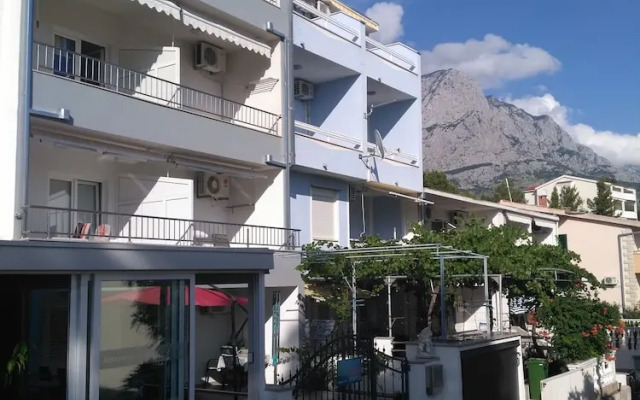 Sea View Apartment for 2-3 People - Family
