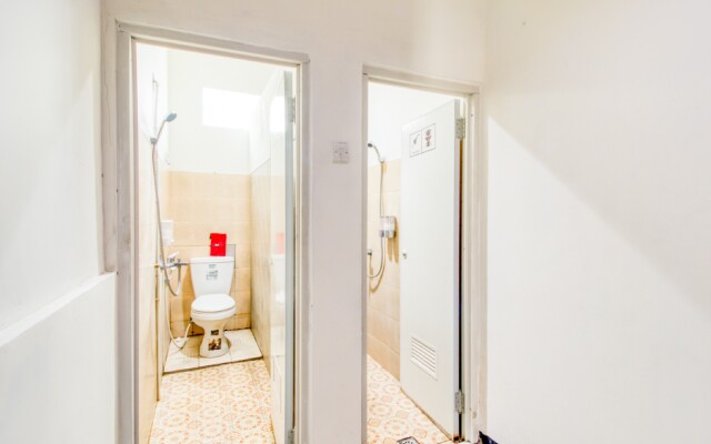 RedDoorz Hostel near Terminal Condongcatur Jogja