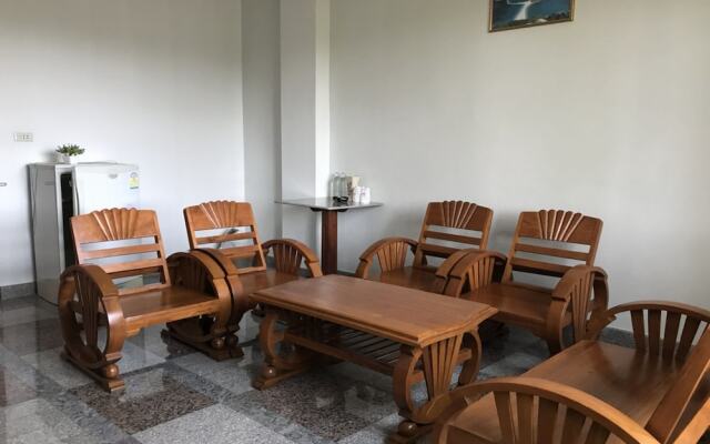 Lopburi Residence 2 And Resort