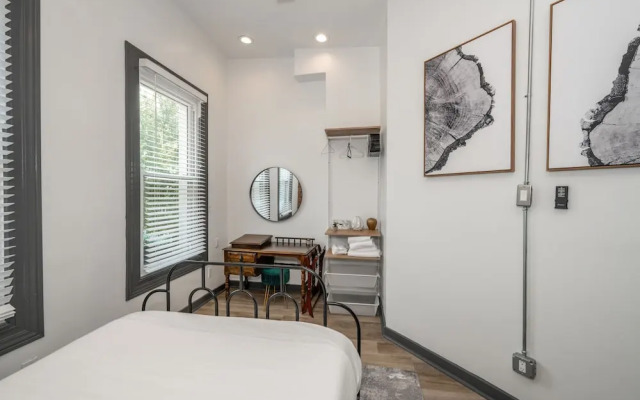 Mansfield Modern Oasis