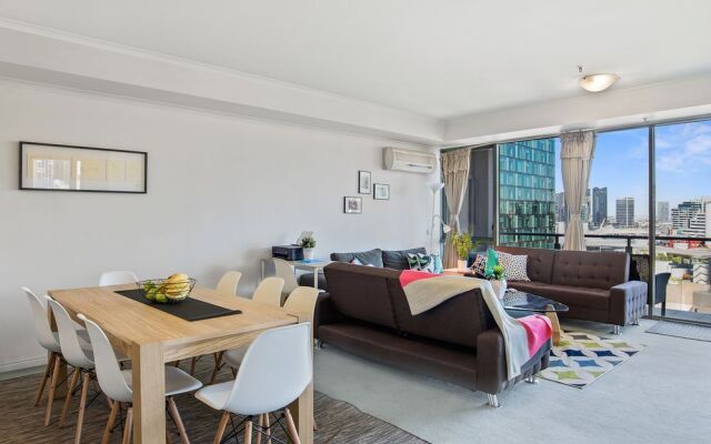 Southbank Tower Apartments