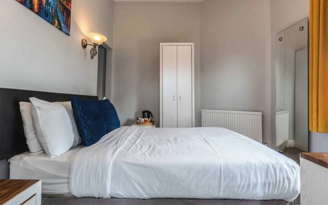 Best Western The Plough Hotel