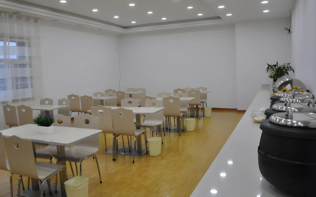 Greentree Inn Haixi Geermu Southern Suburbs Express Hotel